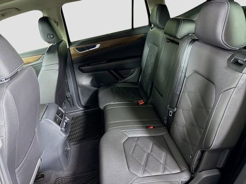 New 2026 Volkswagen Atlas SE image 25