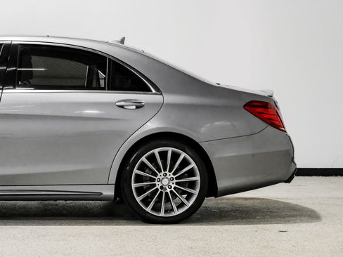 Used 2015 Mercedes-Benz S 550 Sedan w/ Sport Package w/ Sport Package image 15