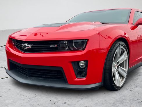 Used 2014 Chevrolet Camaro ZL1 RWD image 26