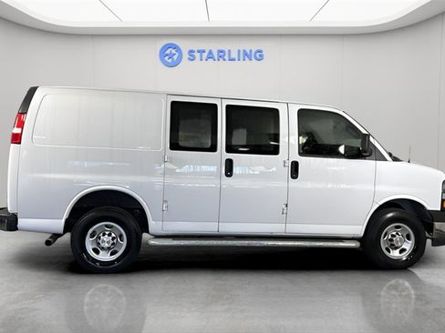 Used 2024 Chevrolet Express 2500 w/ Driver Convenience Package image 11