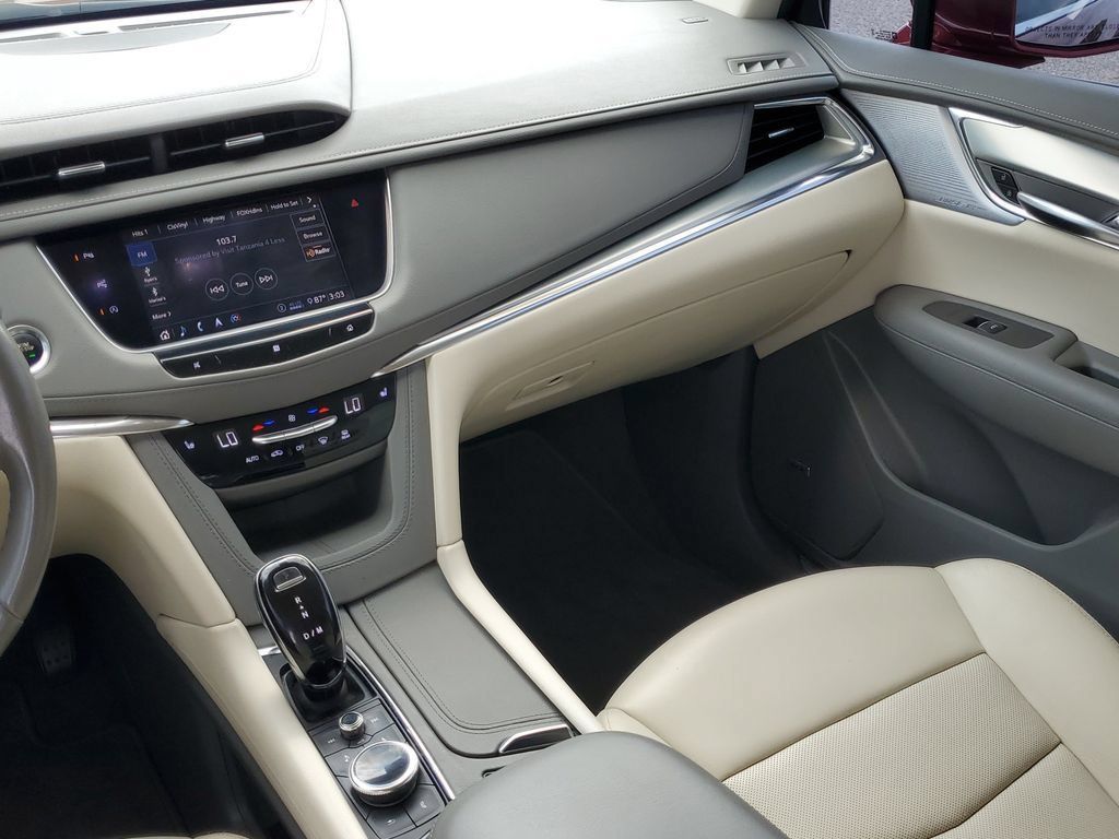 Used 2020 Cadillac XT5 Premium Luxury FWD image 15