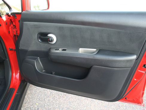 Used 2012 Nissan Versa 1.8 S w/ Plus Pkg image 6