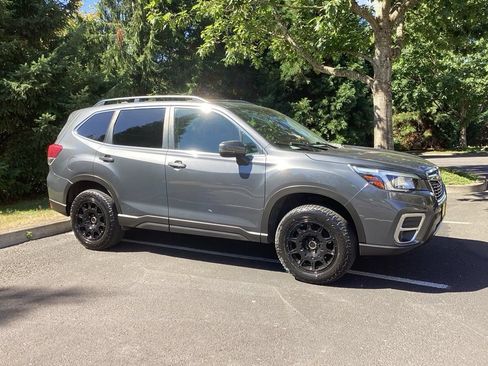 Used 2020 Subaru Forester Limited w/ Popular Package #3 AWD/4WD image 7