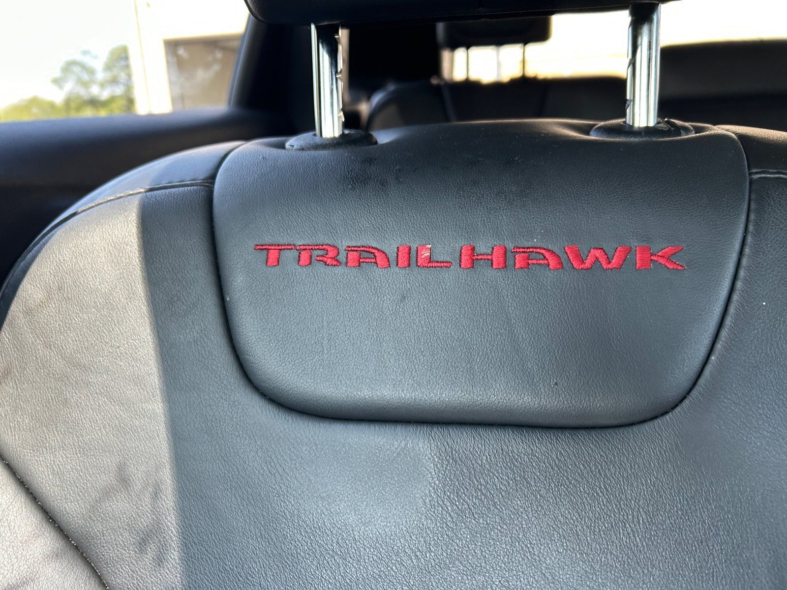 Used 2015 Jeep Cherokee Trailhawk w/ Leather Interior Group AWD/4WD image 29