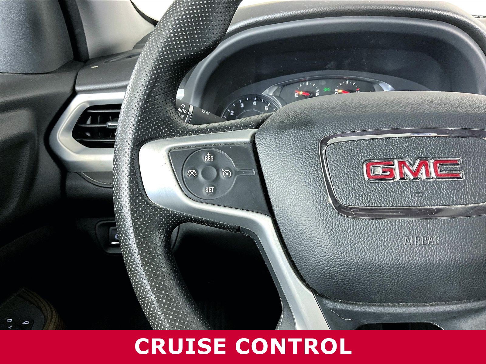 Used 2021 GMC Acadia SLE w/ LPO, Floor Liner Package FWD image 11
