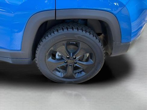 Used 2021 Jeep Compass Latitude AWD/4WD image 17
