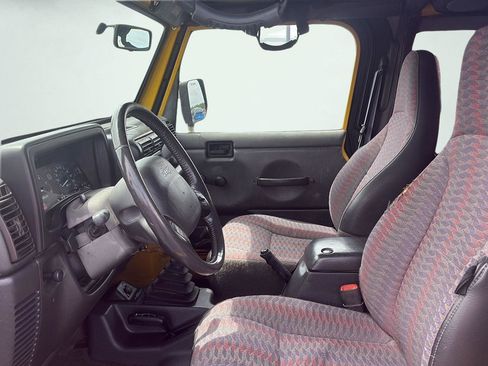 Used 2000 Jeep Wrangler Sport AWD/4WD image 16