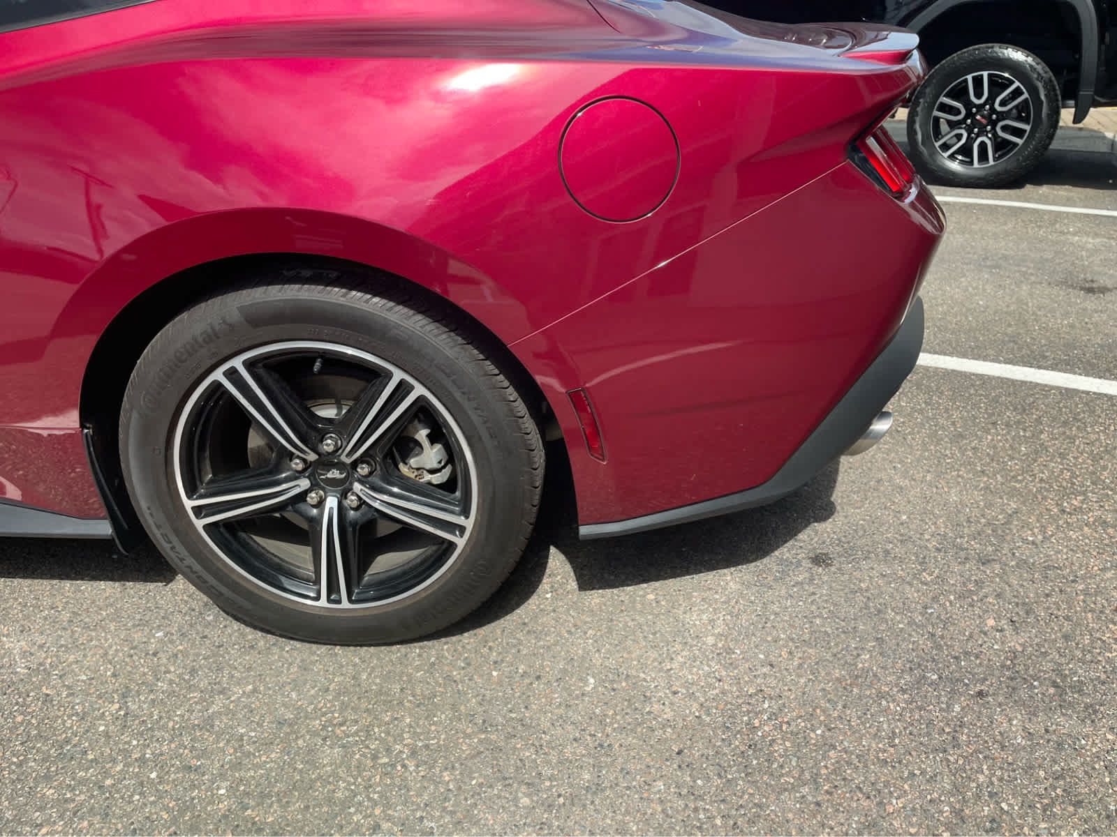 Used 2025 Ford Mustang Premium RWD image 8