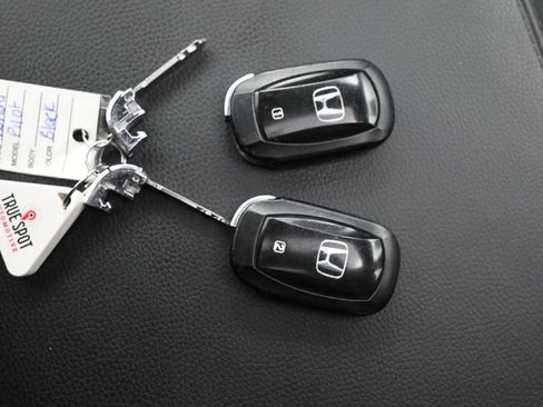 Used 2023 Honda Pilot Elite image 22