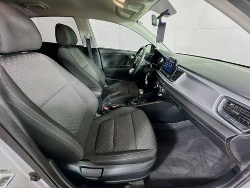 Used 2023 Kia Rio S image 32
