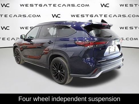 Used 2024 Toyota Highlander XSE image 5