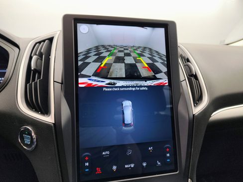 Used 2022 Ford Edge SEL w/ Convenience Package image 4