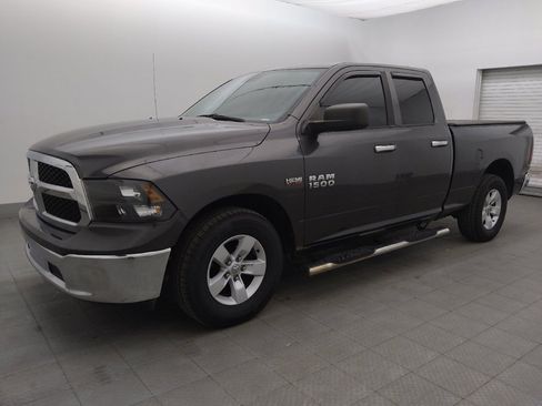 Used 2016 RAM 1500 Classic SLT RWD image 2