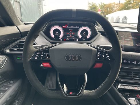 New 2026 Audi RS e-tron GT performance image 27