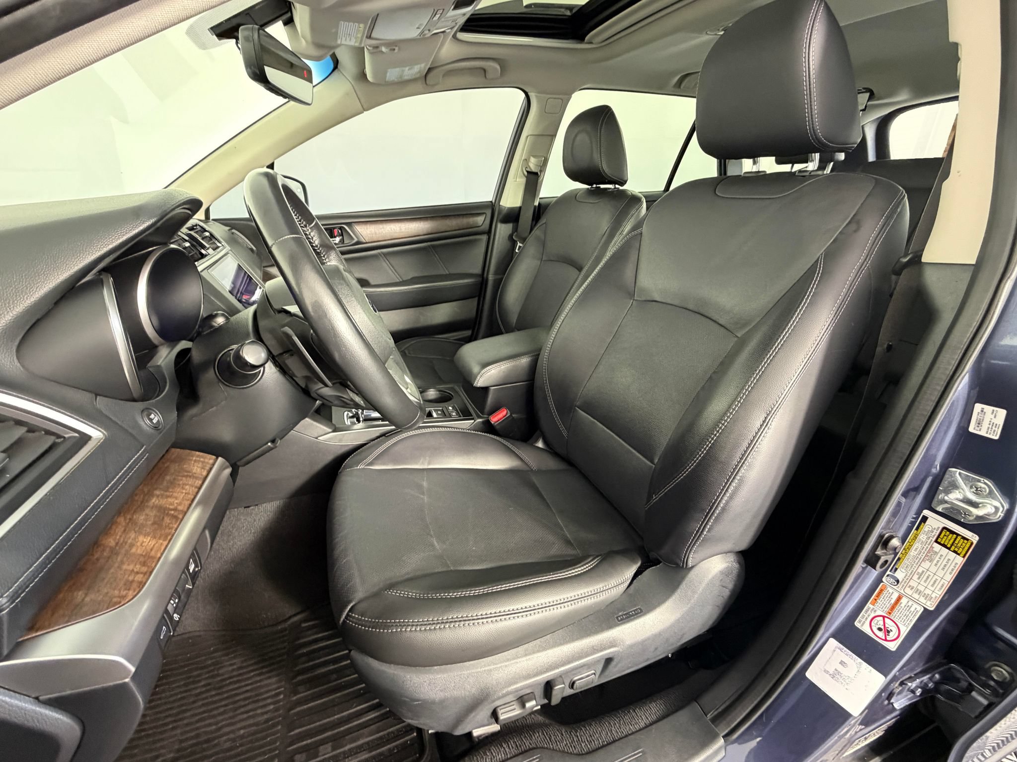 Used 2018 Subaru Outback 2.5i Limited AWD/4WD image 29