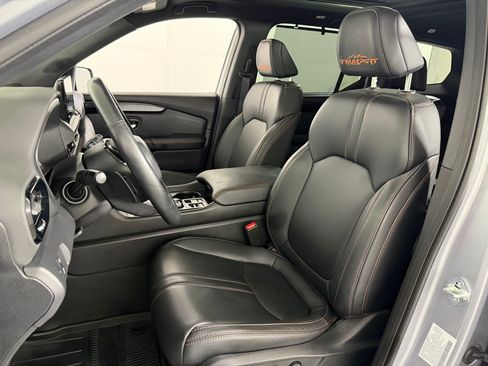 Certified 2023 Honda Pilot TrailSport image 4