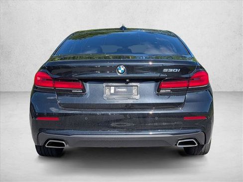 Used 2021 BMW 530i w/ Premium Package RWD image 6