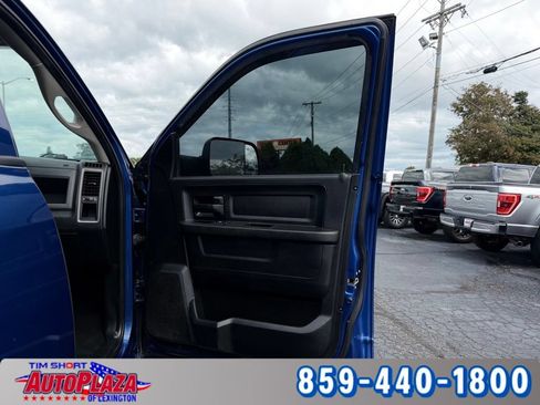 Used 2018 RAM 2500 Tradesman w/ Chrome Appearance Group AWD/4WD image 35