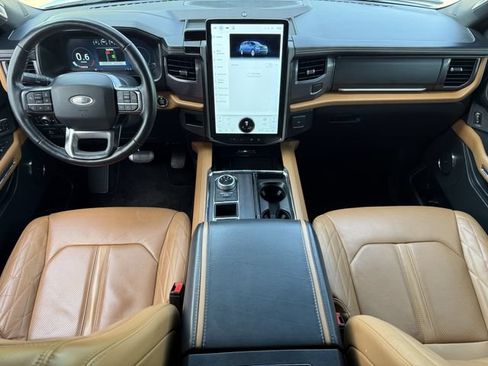 Used 2022 Ford Expedition Platinum RWD image 10