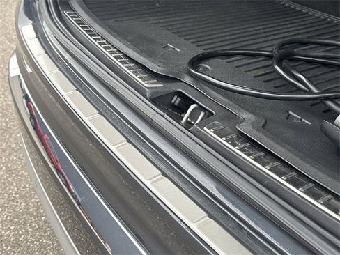 Used 2022 Volvo XC90 T8 Inscription Expression w/ Advanced Package image 38