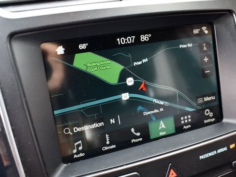 Used 2019 Ford Explorer Platinum image 11