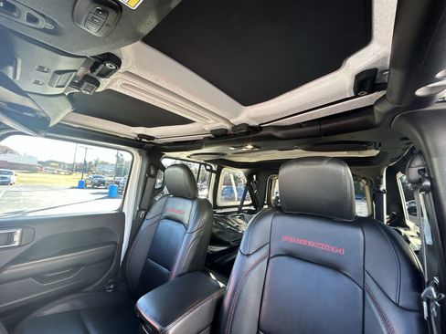 Used 2019 Jeep Wrangler Unlimited Rubicon image 21