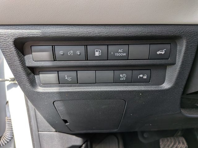 Used 2023 Mitsubishi Outlander SEL 40th Anniversary AWD/4WD image 16