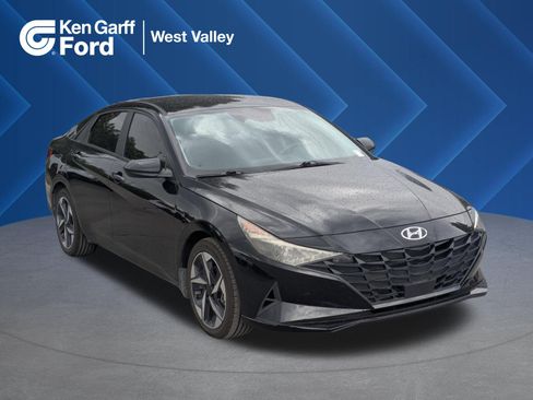 Used 2023 Hyundai Elantra SEL w/ Convenience Package FWD image 1
