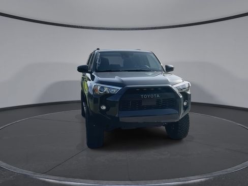 Used 2024 Toyota 4Runner SR5 AWD/4WD image 3
