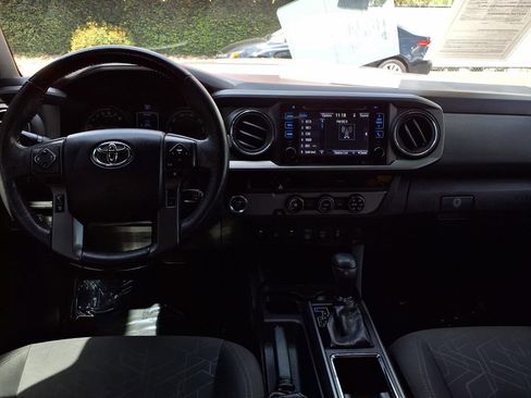 Certified 2018 Toyota Tacoma TRD Sport w/ Technology Package RWD image 21