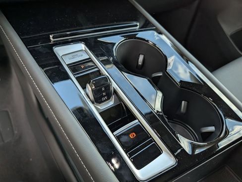 New 2026 Volkswagen Atlas SE image 12