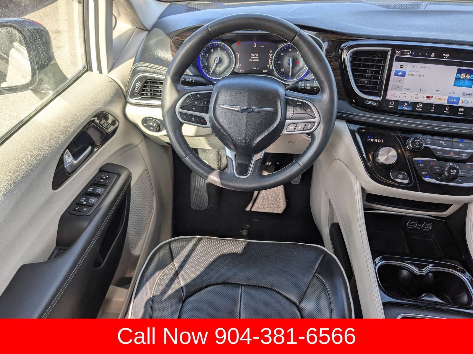 Used 2024 Chrysler Pacifica Limited FWD image 16