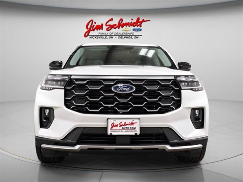 Used 2025 Ford Explorer Platinum w/ LUX Leather Package image 2