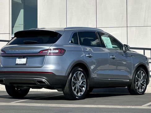 Certified 2021 Lincoln Nautilus Reserve image 3