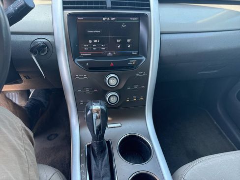 Used 2013 Ford Edge SEL FWD image 16