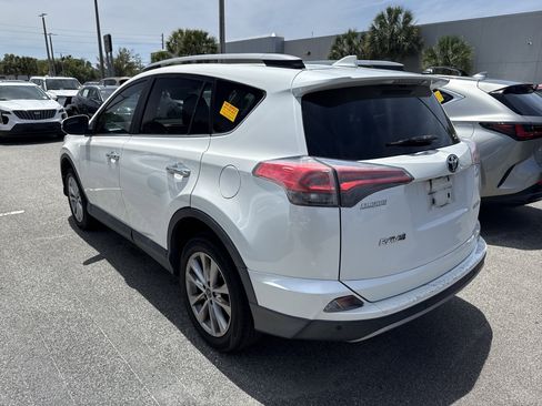 Used 2017 Toyota RAV4 Limited FWD image 3