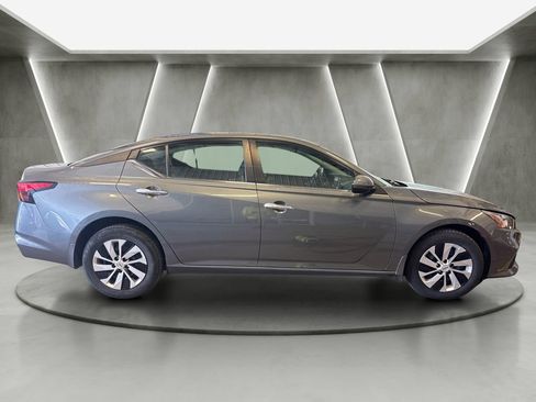 Used 2020 Nissan Altima 2.5 S AWD/4WD image 7