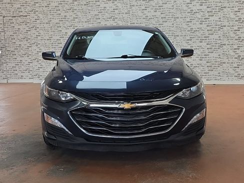 Used 2020 Chevrolet Malibu LT FWD image 2