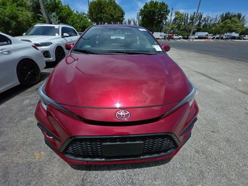 Used 2024 Toyota Corolla SE FWD image 2