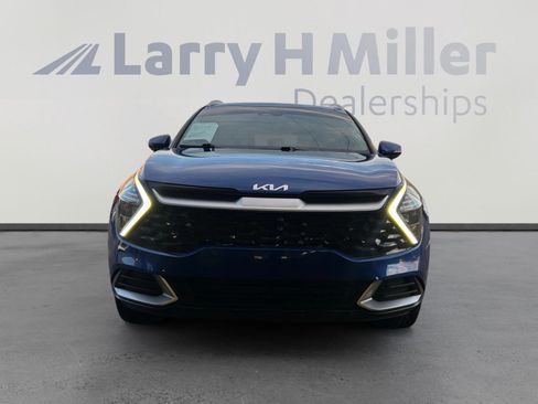 Used 2023 Kia Sportage EX image 9