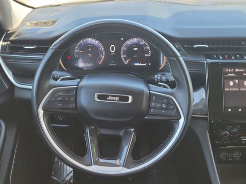 Used 2021 Jeep Grand Cherokee L Laredo w/ Luxury Tech Group I image 13