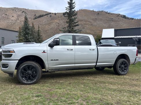New 2026 RAM 2500 Laramie image 3