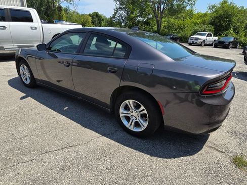 Used 2023 Dodge Charger SXT RWD image 4