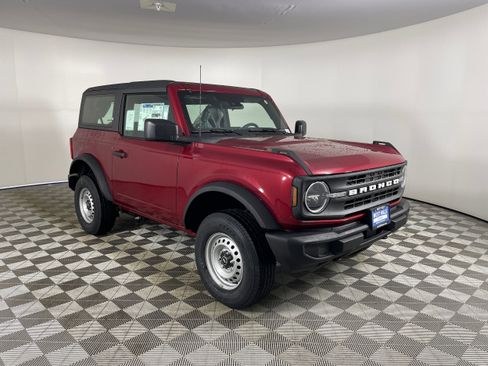 New 2025 Ford Bronco 2-Door AWD/4WD image 7