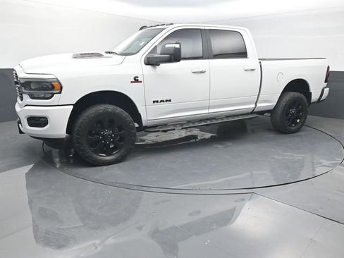 Used 2024 RAM 2500 Laramie w/ Night Edition AWD/4WD image 2