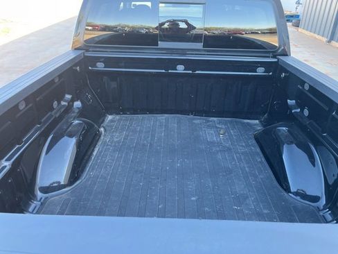 Used 2022 GMC Canyon AT4 w/ Trailering Package image 6