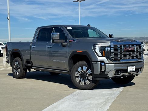 New 2026 GMC Sierra 2500 Denali w/ Denali Reserve Package image 2
