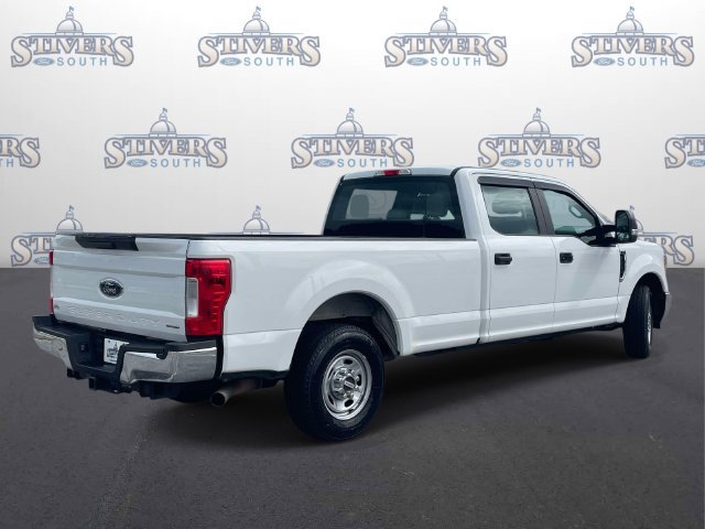 Used 2017 Ford F250 XL w/ Power Equipment Group RWD image 3