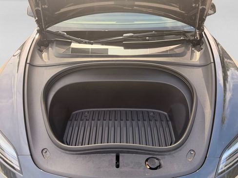 Used 2025 Tesla Model 3 Long Range RWD image 32