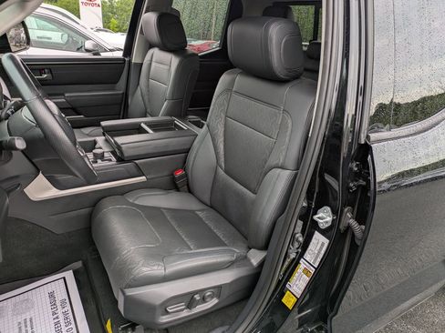 Used 2022 Toyota Tundra SR5 image 7